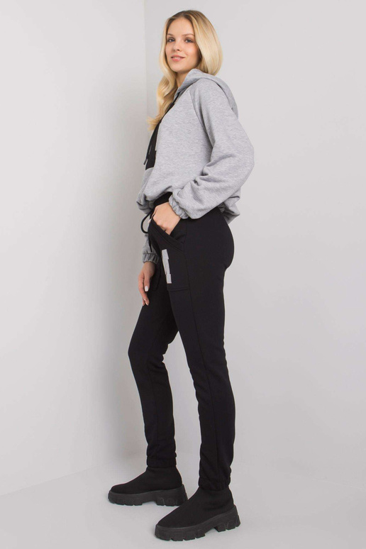 Must ja hall komplekt Danielle Patchiga