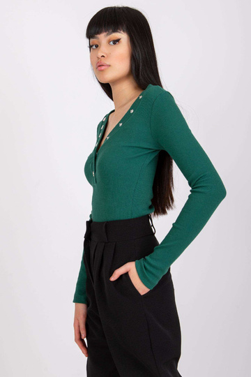 Tumeroheline triibuline...