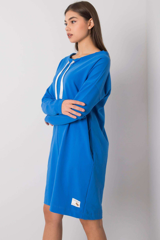 Tumesinine Merideni kleit