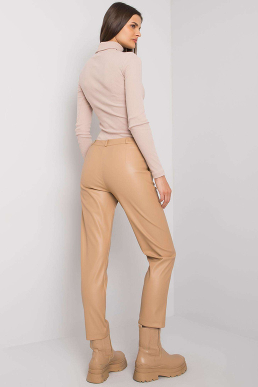 Beežid Benny kunstnahast püksid