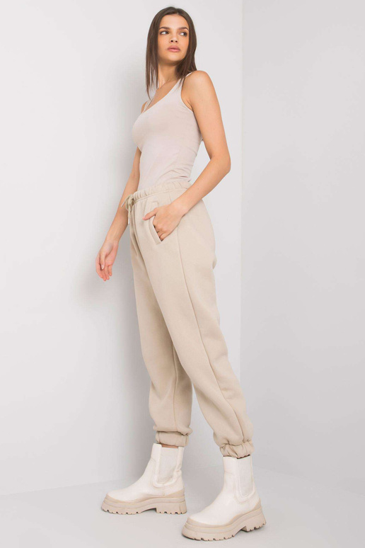 Beežid puuvillased dressipüksid Esher... Beežid puuvillased dressipüksid Esher...