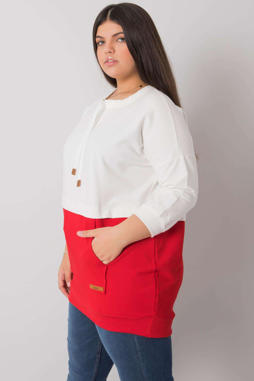 Ecru-punane pluss suuruses...