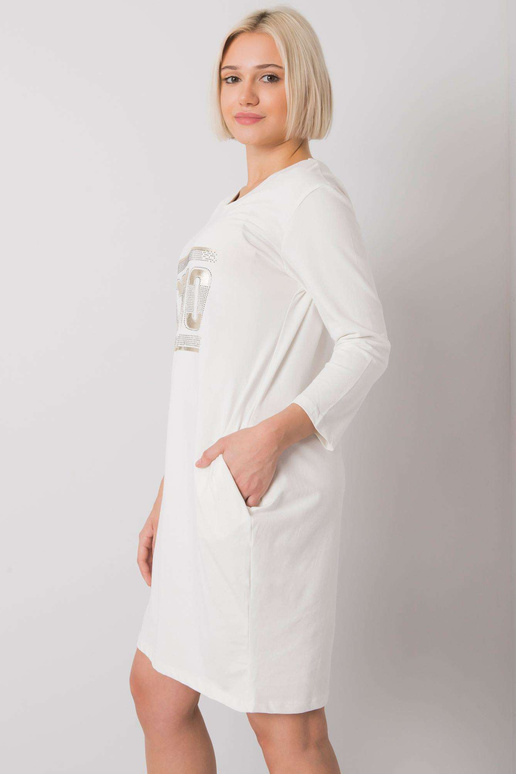 Ecru kleit taskutega Marseille