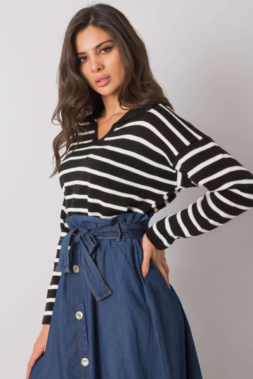 Musta triibuline kampsun... 2