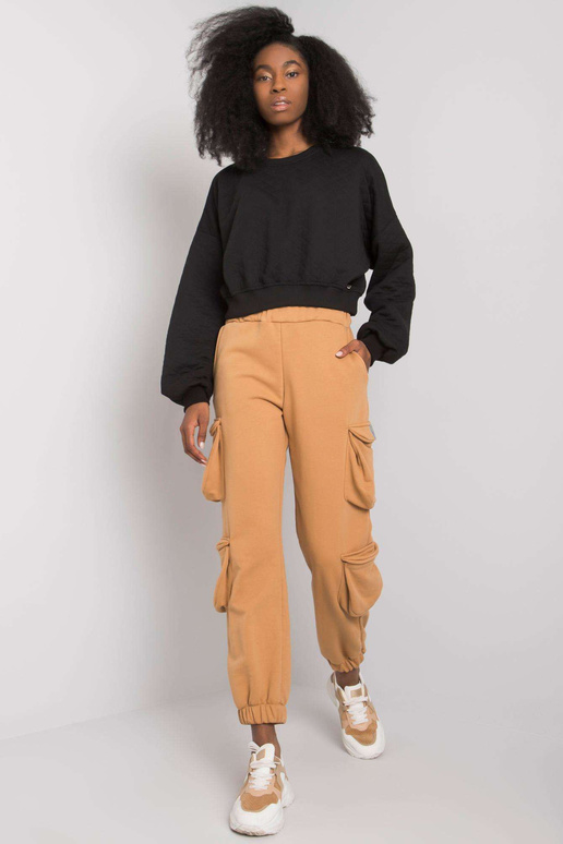 Kaamel naiste taskutega dressipüksid...