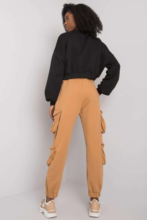 Kaamel naiste taskutega dressipüksid...