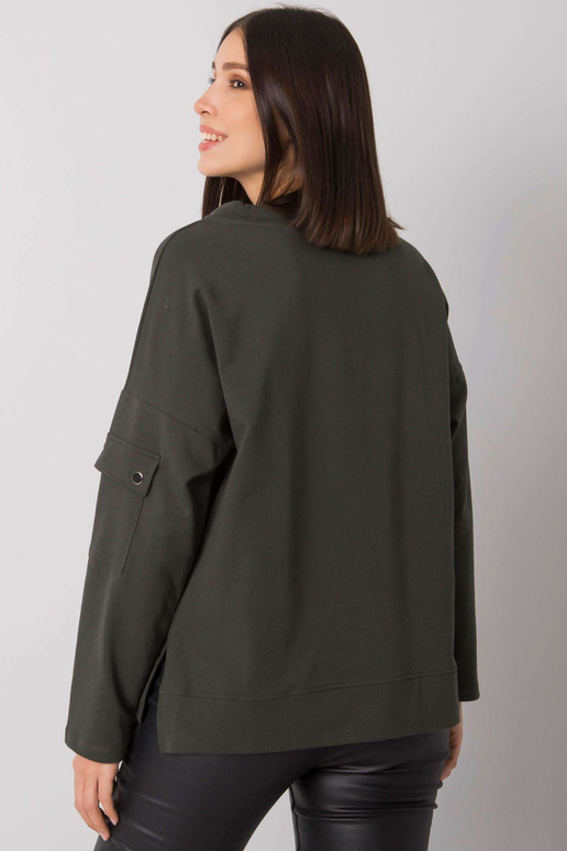 Tume khakivärvi pluss suuruses pluus...