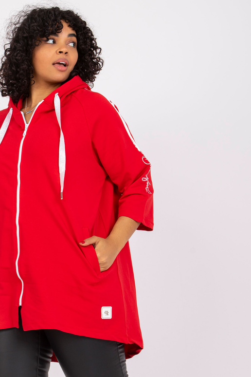 Miley punane pluss suuruses...