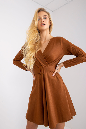 Helepruun kleit vööga Beirut