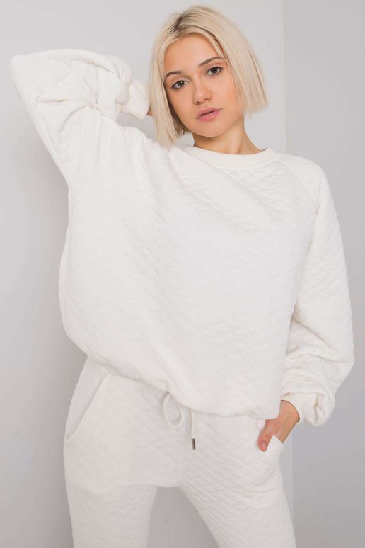 Ecru kaheosaline tepitud komplekt...