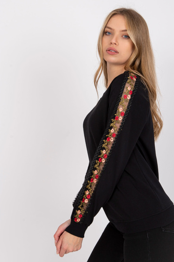 Must dekoratiivsete...