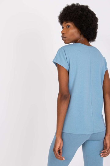 Määrdunud sinine T-särk... 2