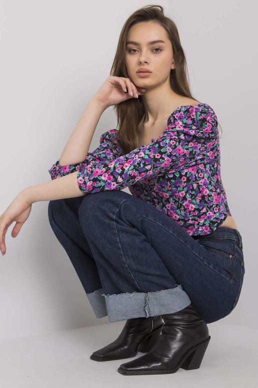 Tumesinised laiad teksad Hartford