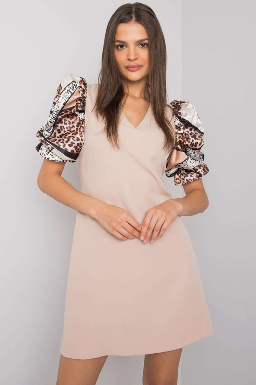 Dekoratiivsete varrukatega beež kleit...