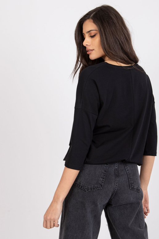 Must puuvillane Bindy aplikatsiooniga...