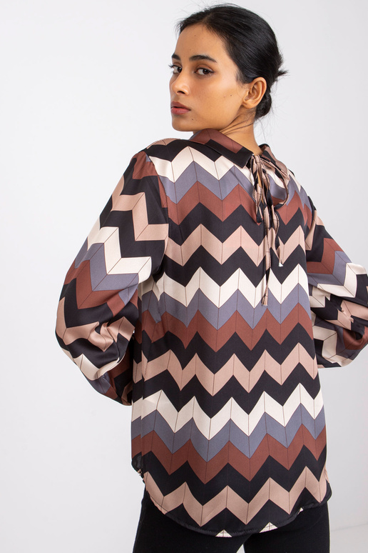 Must mustriga pluus Sileesia