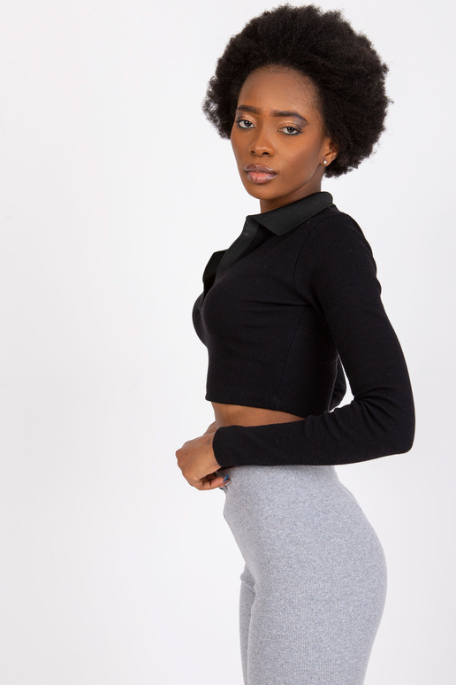 Musta soonikuga vabaaja pluus Flores...