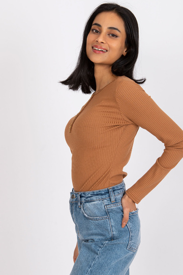 Helepruun triipudega pluus...