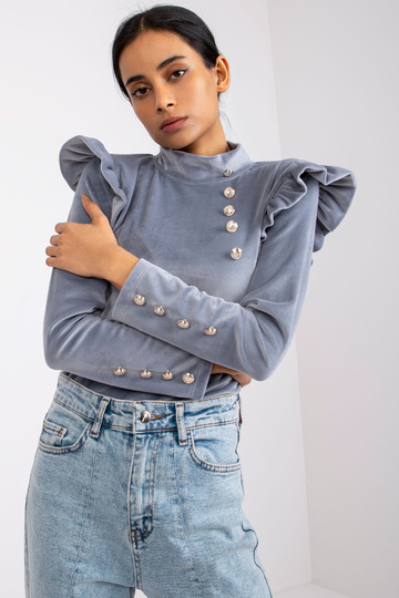 Hall veluurist pikkade...