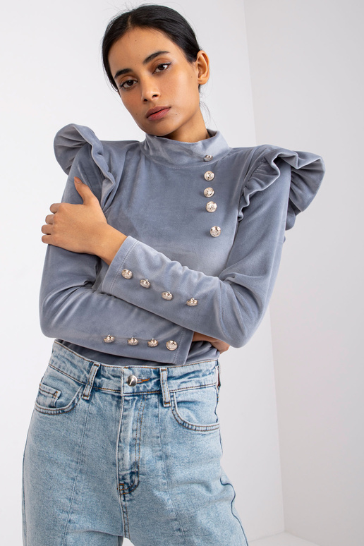 Hall veluurist pikkade varrukatega...