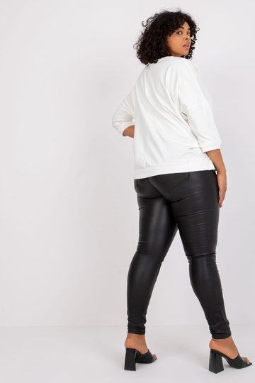 Ecru pluus pluss suuruses... 2