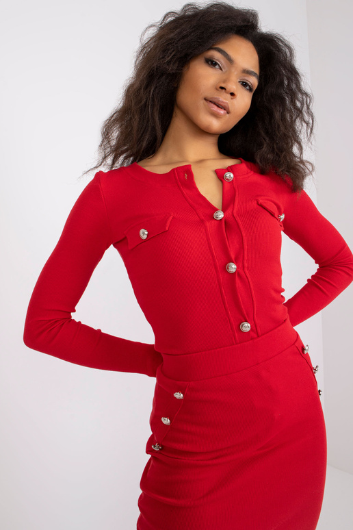 Punane kaheosaline soonikkoes...