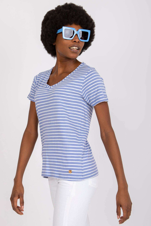 Helesinine puuvillane T-särk naistele... Helesinine puuvillane T-särk naistele...