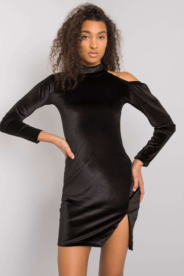 Must veluurist minikleit...