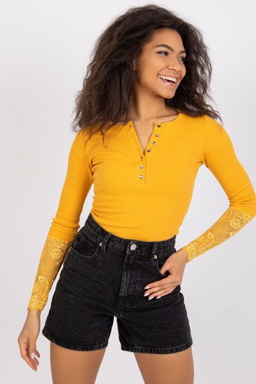 Pitsiga heleoranž... 2