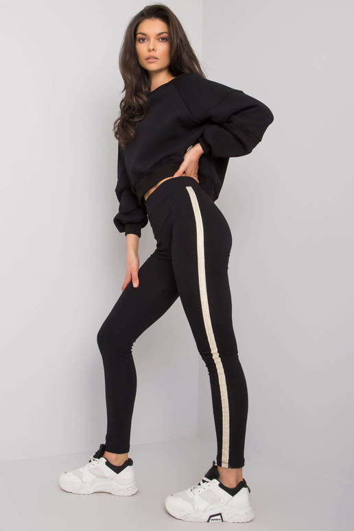 Mustad puuvillased triipudega...