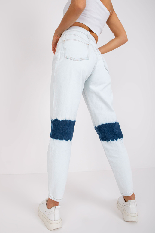 Sinised kõrge vöökohaga teksad...