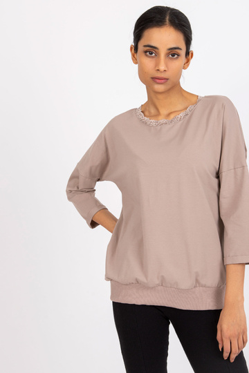 Tumebeež selja lõikega...