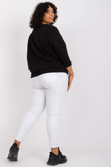 Must pluss suuruses pluus...