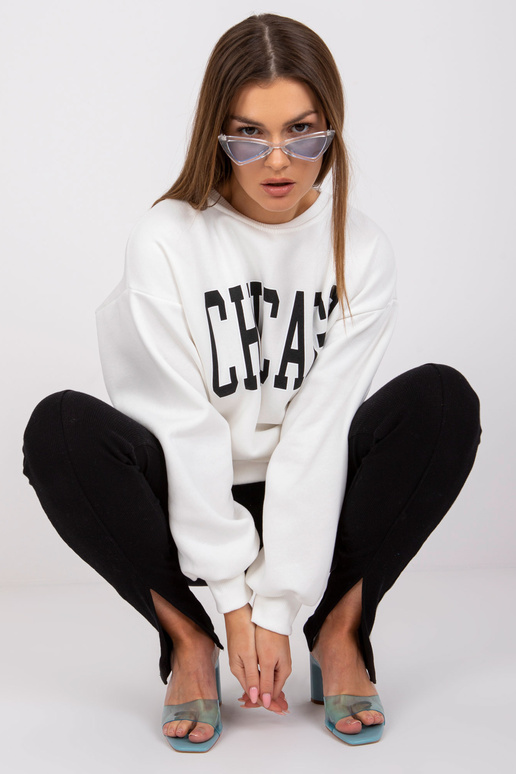 Valge Madeira kirjaga dressipluus