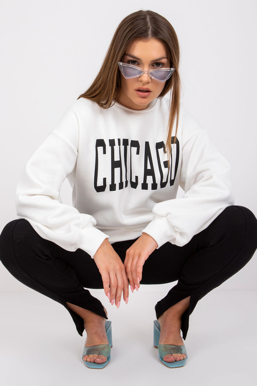 Valge Madeira kirjaga dressipluus