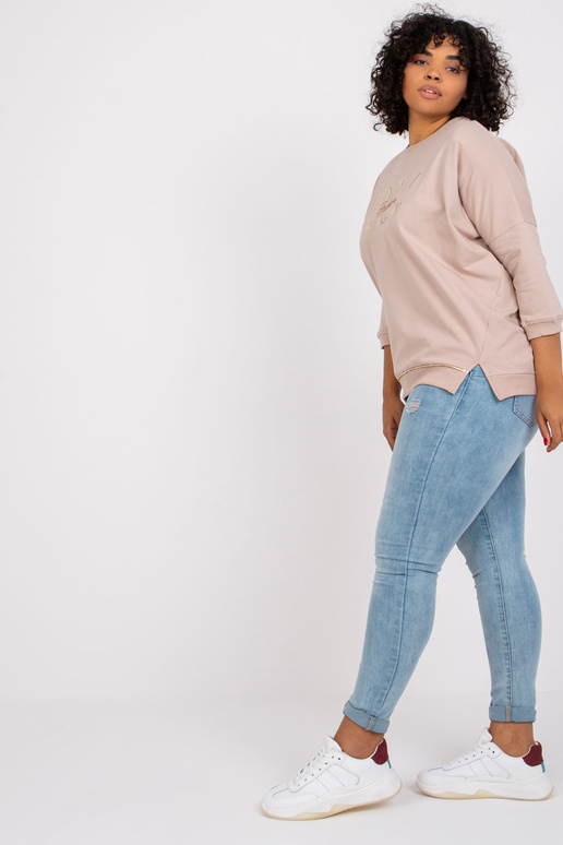 Helebeež pluss suuruses pluus...