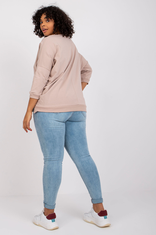 Helebeež pluss suuruses pluus...