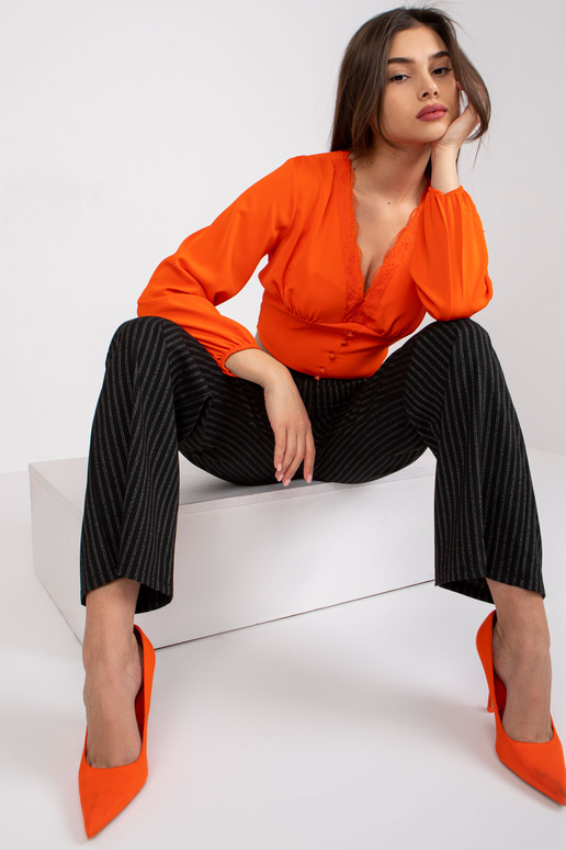 Avarate varrukatega oranž pluus Agathe