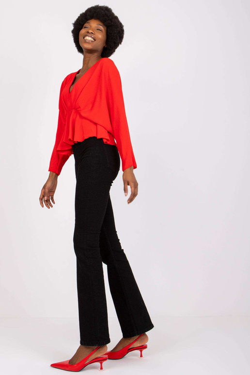 Raquela punane V-kaelusega pluus