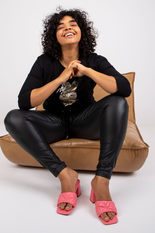 Must suures suuruses Sammy printiga...