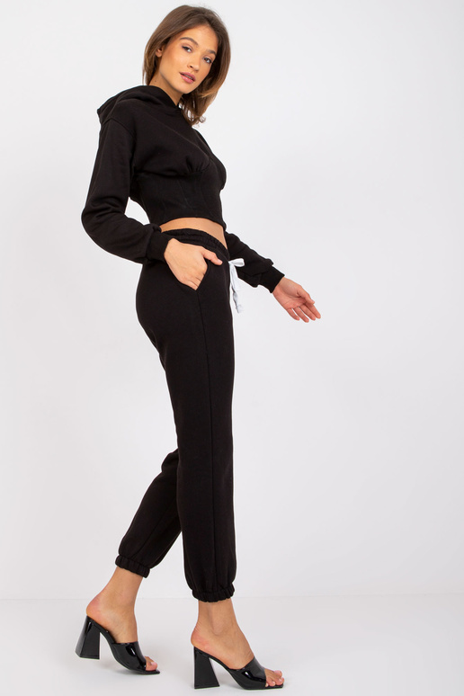 Must dressipluus komplekt pükstega... Must dressipluus komplekt pükstega...