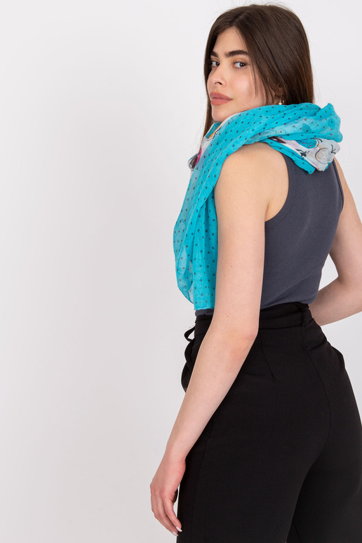 Valge ja sinine ümbris trükiga