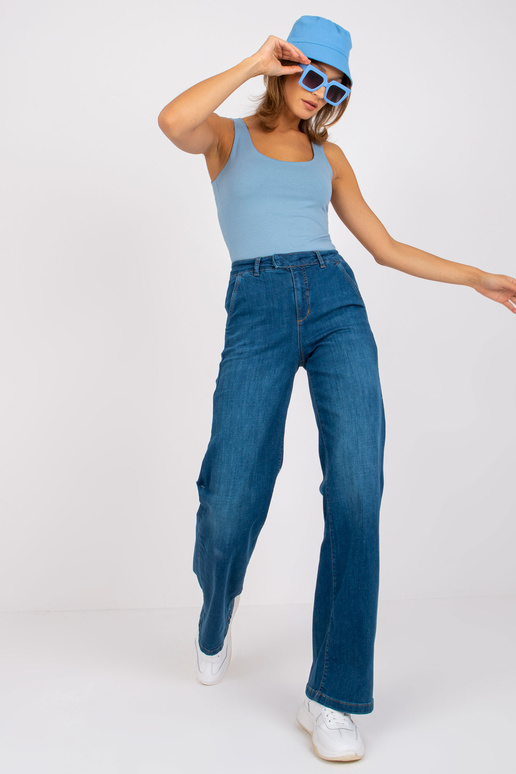 Noelle määrdunudsinine põhi kaelusega... Noelle määrdunudsinine põhi kaelusega...