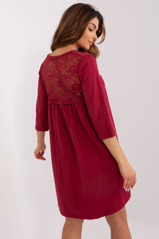 Naiste bordoopunane pitsiga kleit...