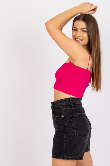 Fuksiast lühike triipudega...