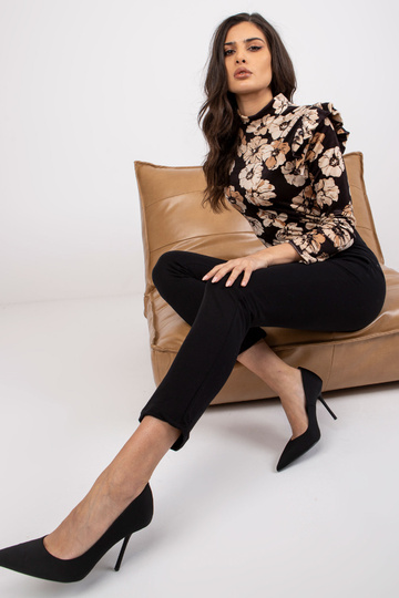 Mustad naiste vabaaja... 2