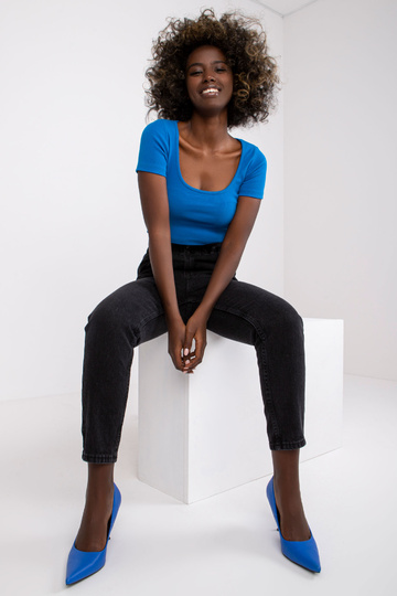 Musta teksapükste paberkott...