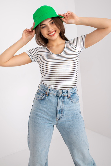 Valge ja musta triibuline... 2