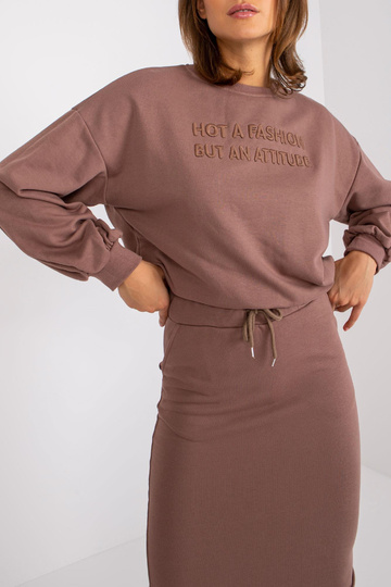 Louisa helepruun... 2