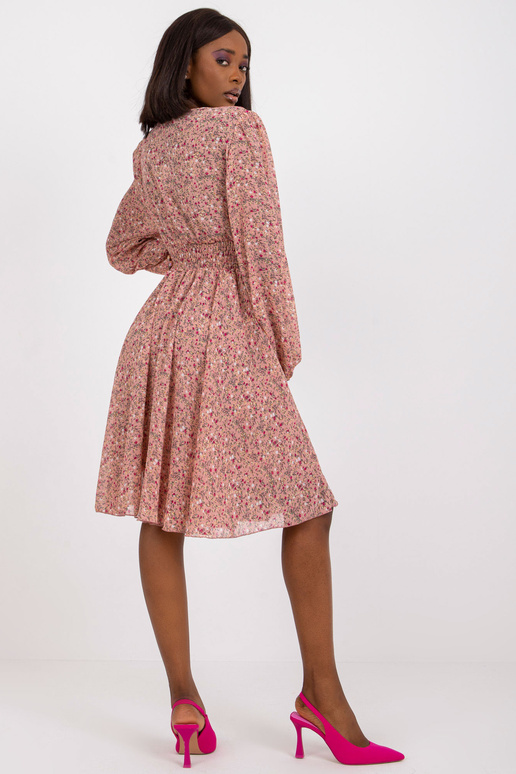 Roosa laienev lilleprintidega kleit...